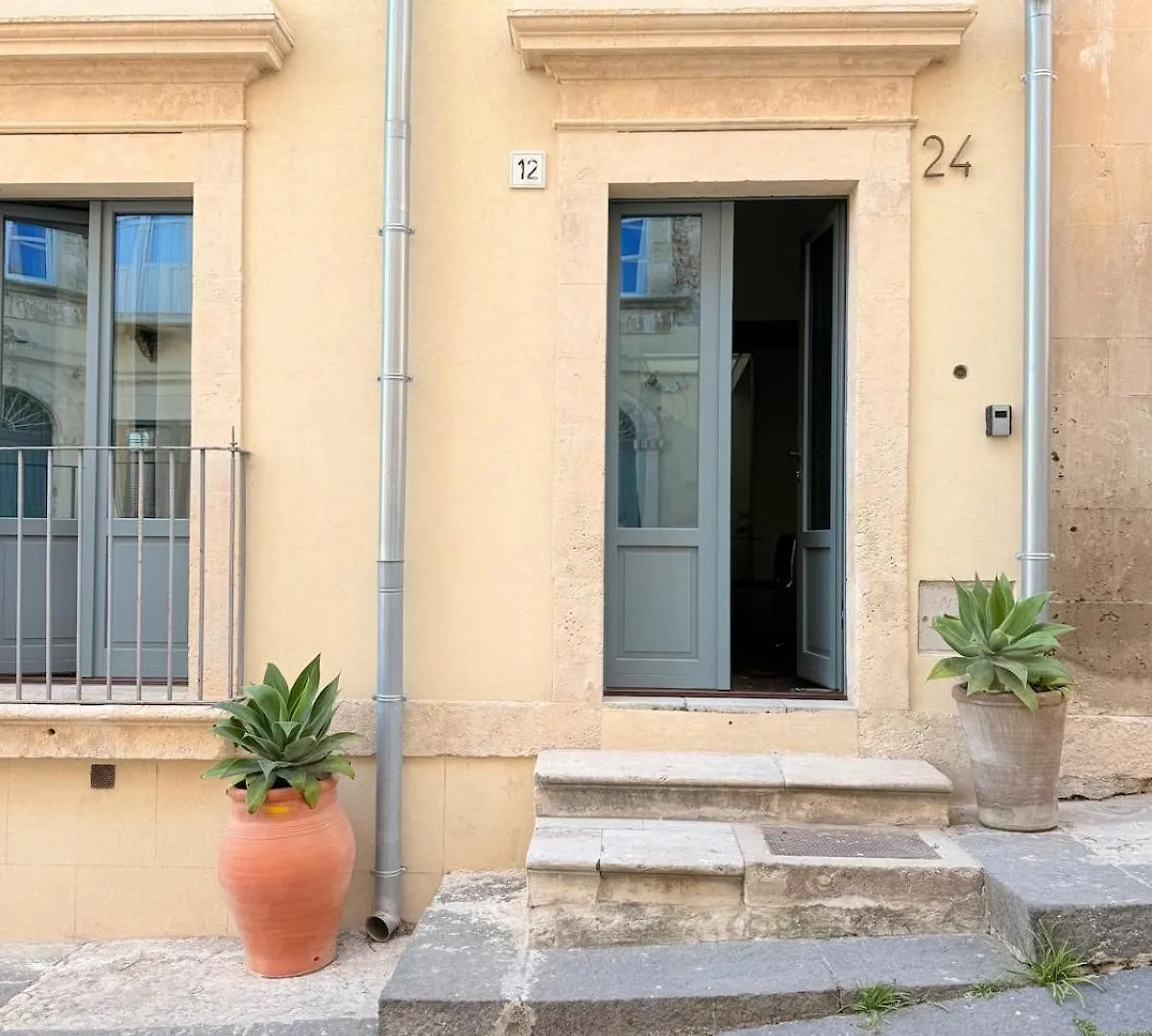 Tatil Evi Code24 Villa Noto İtalya
